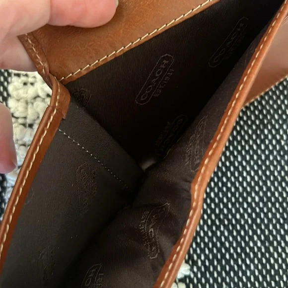 Coach Tan Leather Wallet NWOT - Picture 6 of 8